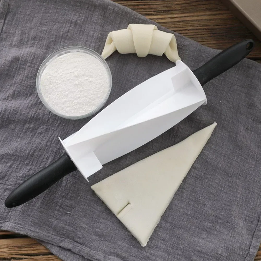 1pc Croissant Dough Cutter Pla - Kitchen Roller Baking ulasan dan harga